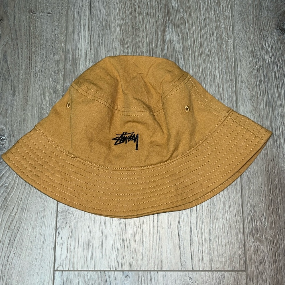 stussy bucket hat